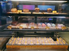 面包甜点陈列柜-麦当劳(城西银泰店)