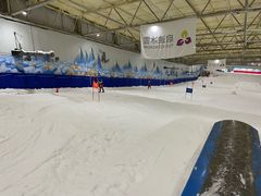 -乔波室内滑雪场