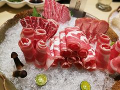 M11牛肉拼盘-余欢领鲜火锅(新街口店)