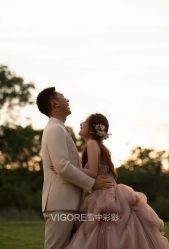 -雪中彩影婚纱摄影·微光艺术中心