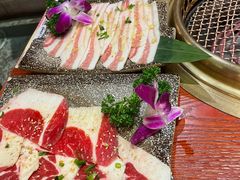-喜牛烧肉酒场·黑金店(威高广场店)