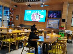 大堂-伊麦佳兰州牛肉面清真美食店