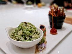 酱凤爪拼茴香煎饼-宁夏国强手抓羊肉·清真菜(未央路凤三店)