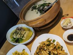 -明丰小渔馆(明月路店)