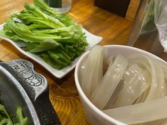 -喇喇排骨火锅·传统韩式脊骨汤(望京西园总店)