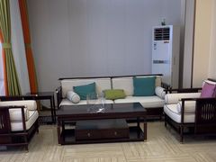 -香山湖渔家大院