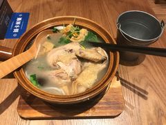 -刀小蛮半只鸡过桥米线(家乐福四元桥店)