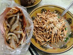 -小陈方酥锅盔(古城总店)