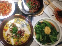 酸菜巴沙鱼片-大碗先生(万家丽店)