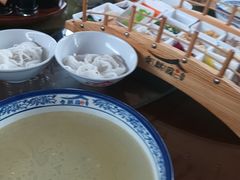 -香麒园·过桥米线·南湖雅宴