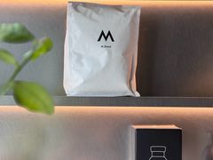 -M Stand(深圳龙岗万科广场店)