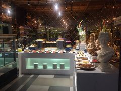 -小天鹅戴斯酒店鲸鲨百汇创作料理