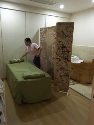 -颜工坊健康美容管理中心喜丽妈妈