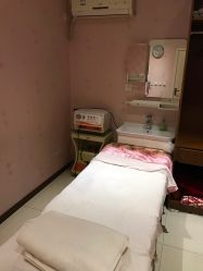 -成都伊贝丝美容美胸SPA会所