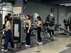 -超鹿运动(五四路恒力城店)