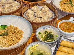 -馋三尺蟹粉小笼(人民广场店)