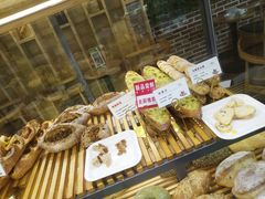 -焙丽拾光(麦凯乐直营店)