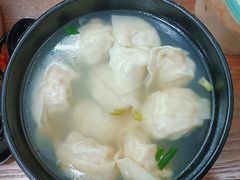 三鲜大馄饨-万寿斋(山阴路店)