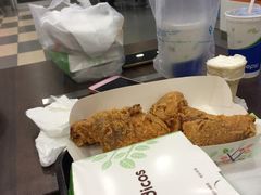 -德克士(安新百隆购物店)