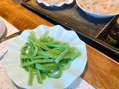 -肖肖酸萝卜鱼火锅(总店)