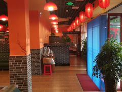 -王老六铁锅炖鱼(华阳路店)