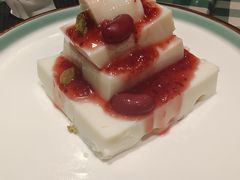 树莓酱奶豆腐-新疆巴州金丝特餐厅(大钟寺店)