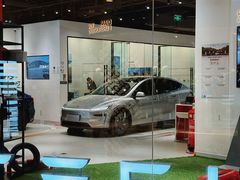 -TESLA 特斯拉(北京颐堤港体验店)