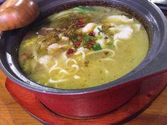 -周鱼小馆石锅酸菜鱼(活力汇店)