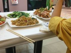 -覃记海鲜美食餐厅