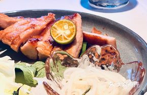 Grilled Pork Neck with Thai Sweet Chili Sauce