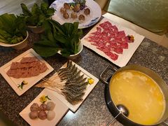 -辉哥火锅(虹桥路店)