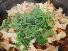 -芳村榕树头叹佬鸡煲(体育西店)