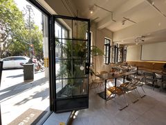 -Fridi Patisserie Cafe