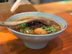 -百春原湖南牛肉粉(百联世纪店)