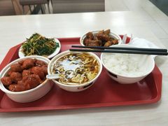 -来必堡(娄山关路店)