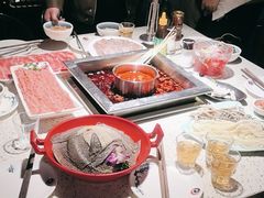 -二荆条·蜀鲜汇城市森林火锅