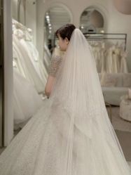-艾米丽婚纱礼服