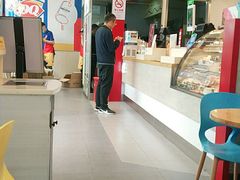 -DQ·蛋糕·冰淇淋(大宁国际商业广场店)