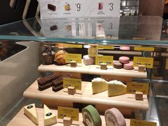 -麦当劳(百联西郊购物中心店)