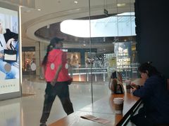 -星巴克臻选(成都来福士店)