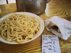 -王菊美食街·王菊面馆(总店)