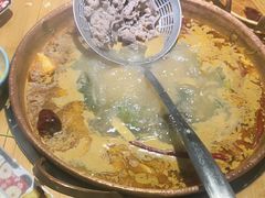 -洱火云南酸菜牛肉火锅(石景山当代商城店)