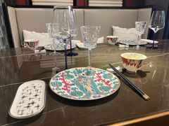 店内布置-海派悦庭·海胆烧麦·新融合菜(凯德广场店)