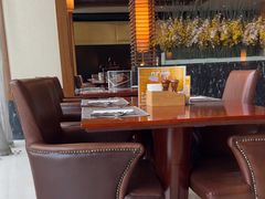 -东西风牛排馆周末烧烤自助(首都机场希尔顿店)