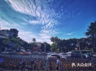 蓝天不是天天有，且看且珍惜