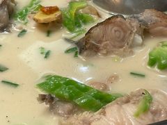 -饭怕鱼·黄焖鲟龙鱼(湖大店)