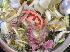 -泸州酸菜豆花火锅川师店