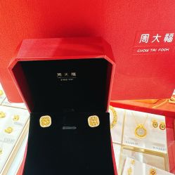 -周大福 CHOW TAI FOOK(新世界百货崇文店)