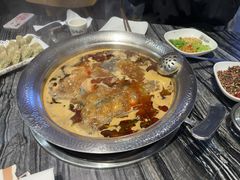 -老船舫·现做活鲜鱼馆(东郊记忆店)