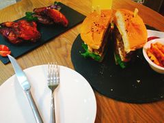 -HIGH FIVE哈福手工汉堡(桂林路店)